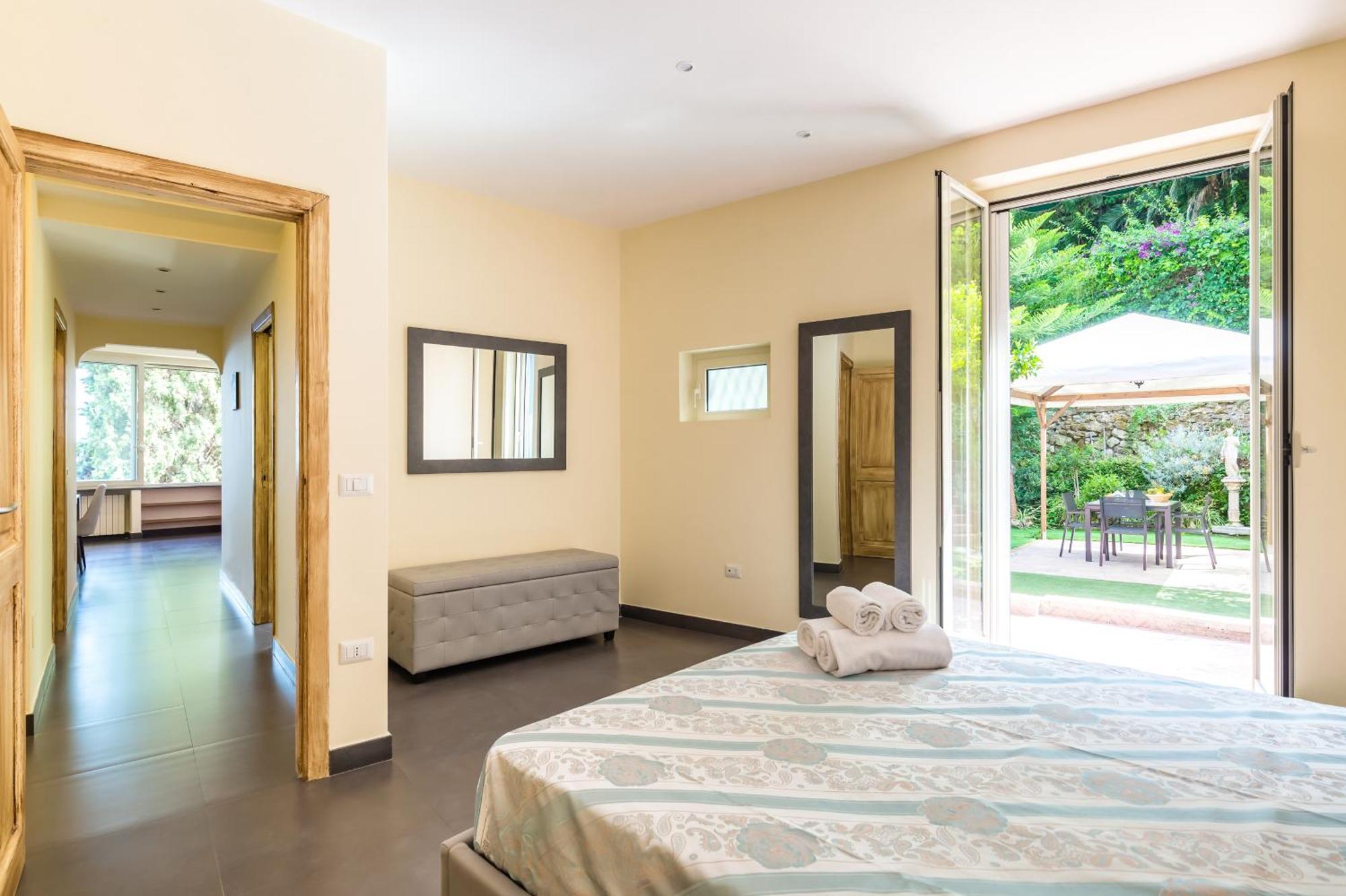 Villa Dolcevita With Parking By Napoliapartments Exterior foto